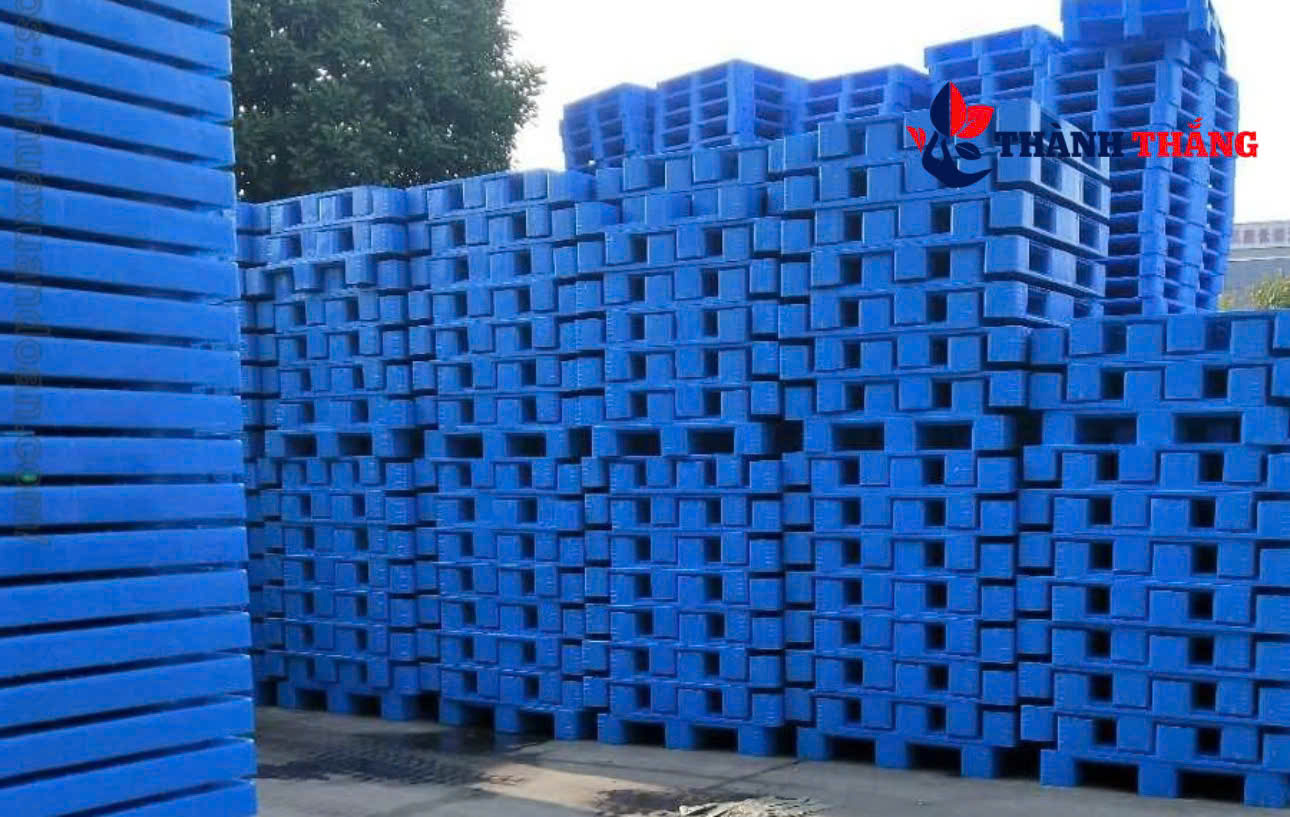 Thành Thắng thu mua pallet nhựa