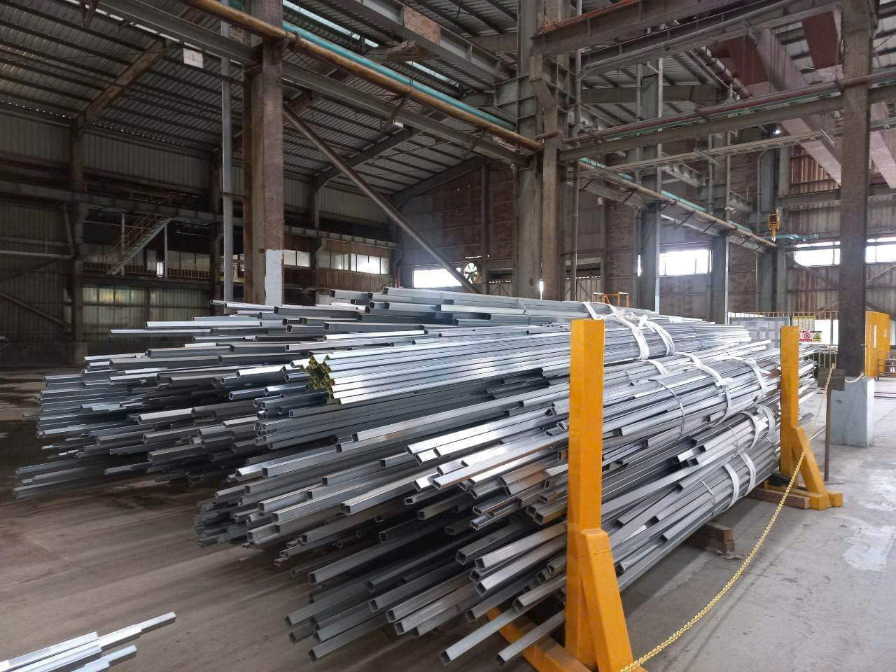 Bãi sắt phế liệu được Thành Thắng thu mua